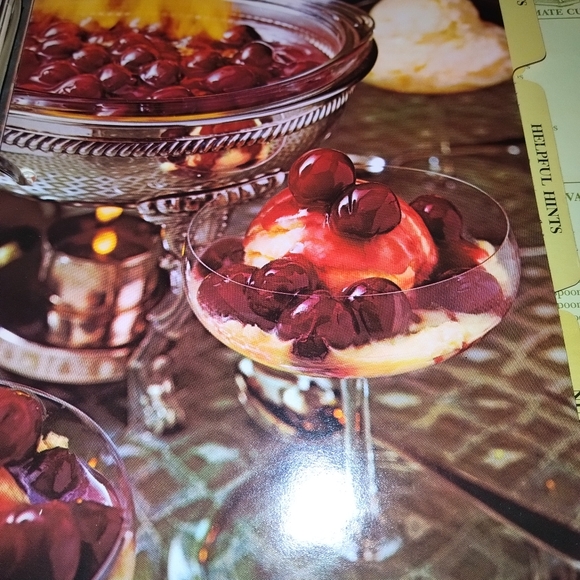 1970s del Monte cookbook. - Picture 3 of 5